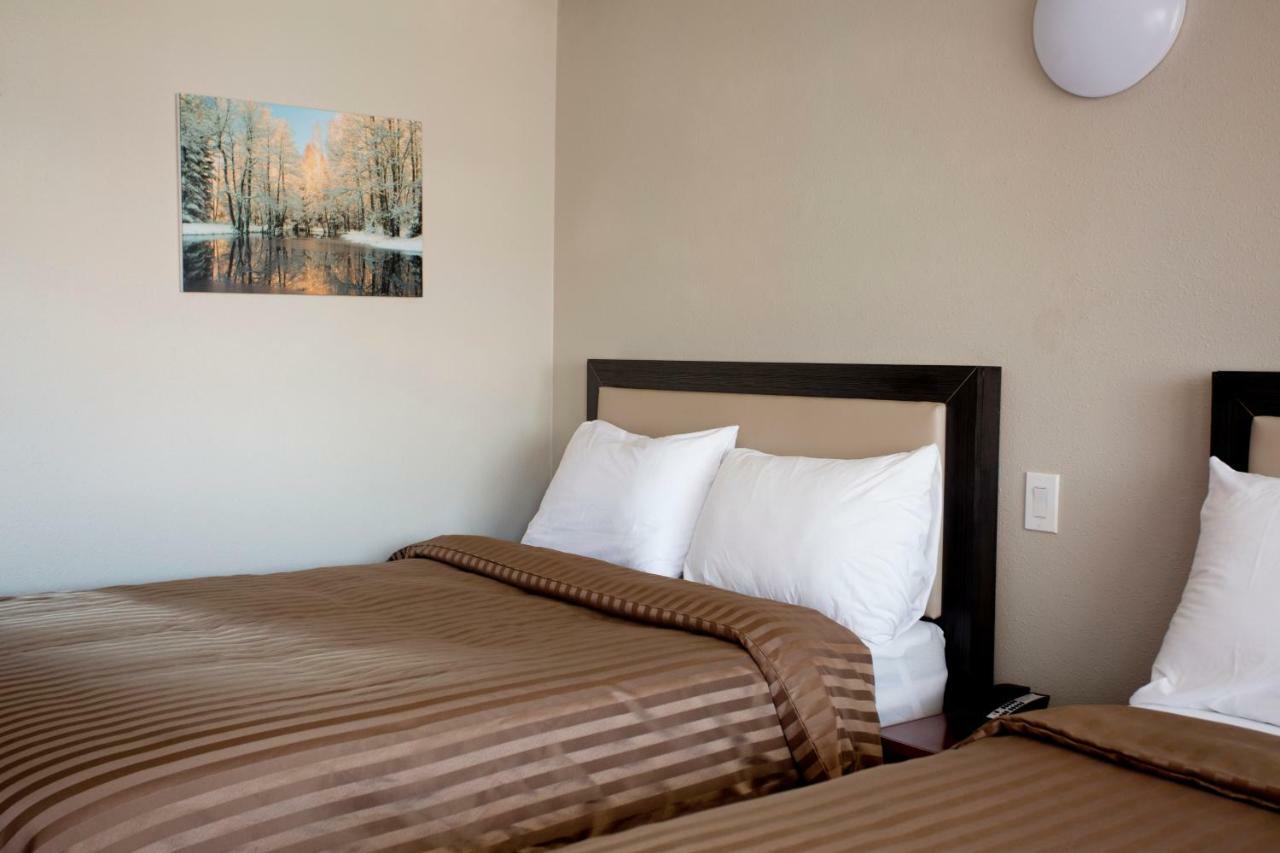 Valemount Vacation Inn Exterior photo
